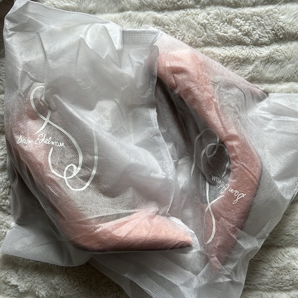 Sam Edelman Hazel Pointed Toe Pump - Picture 2 of 5